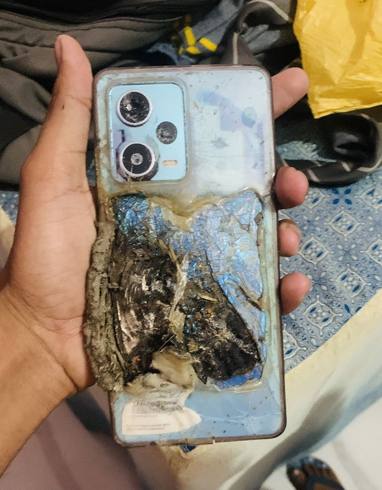 Новенький Redmi Note 12 Pro загорелся в нагрудном кармане пользователя