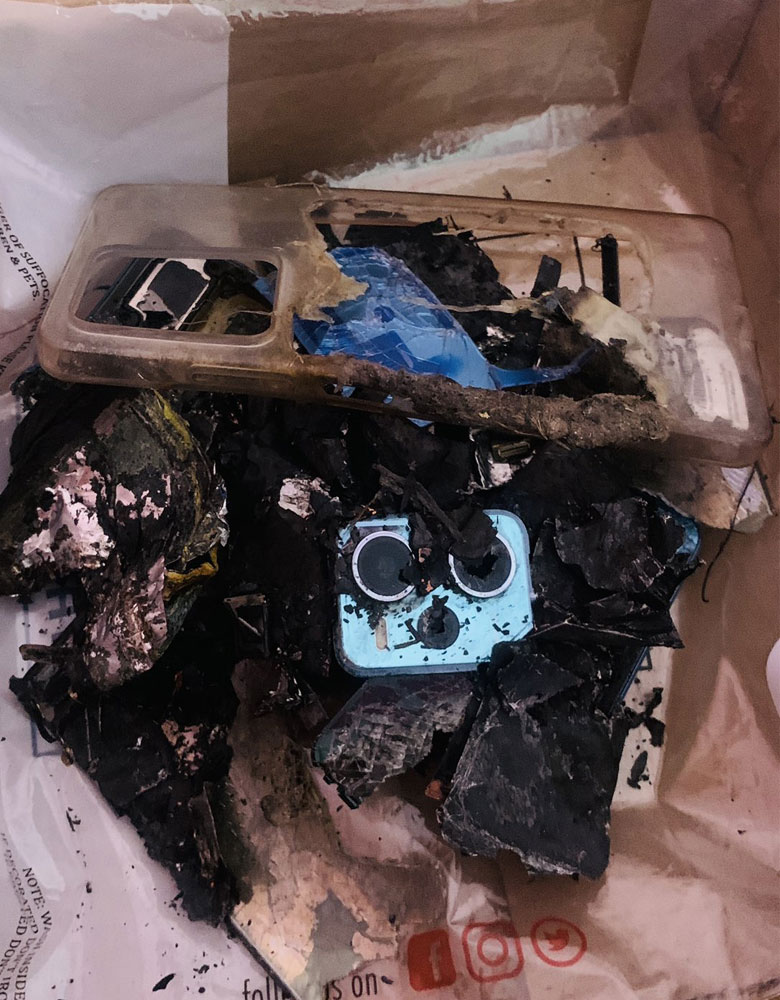 Новенький Redmi Note 12 Pro загорелся в нагрудном кармане пользователя