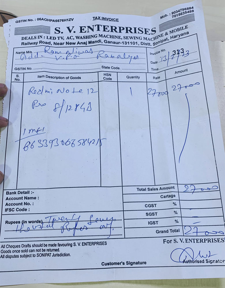 Новенький Redmi Note 12 Pro загорелся в нагрудном кармане пользователя